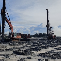 Thi công cọc xi măng đất xử lý nền đất yếu tại dự án Cảng Cá Thuận An Kết hợp khu neo đậu tránh trú 